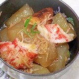 カニかま　とちくわで冬瓜の煮物